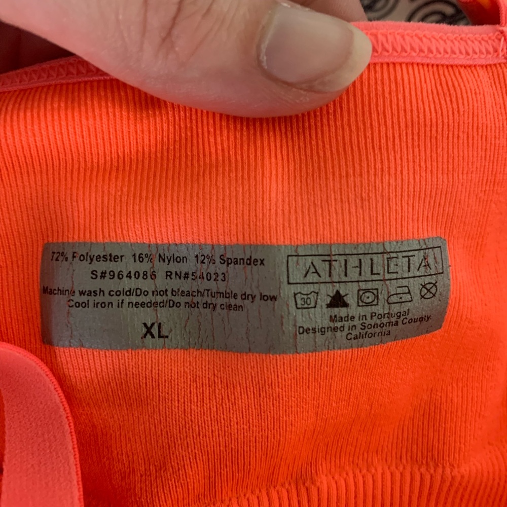 Athleta Top - Picture 2 of 5